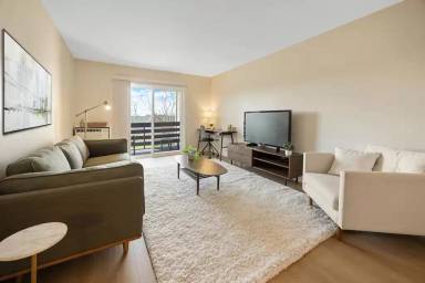Main picture of 4320 Arlington Cir