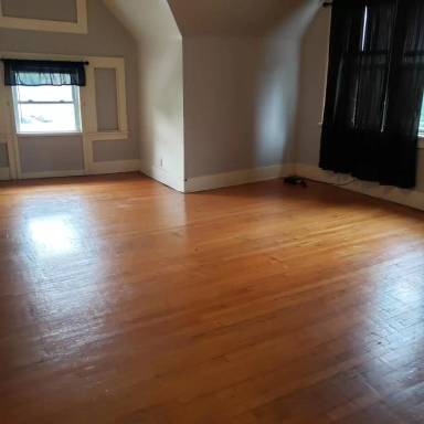 Main picture of 637 E 15th St