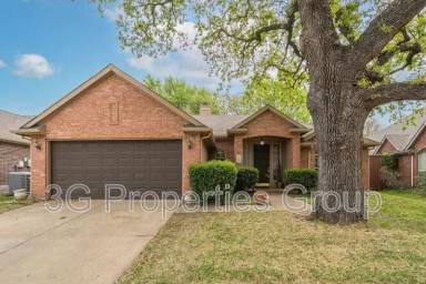 Main picture of 3900 Oak Park Dr