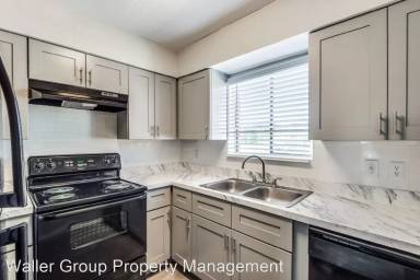 Main picture of Summit Apartments