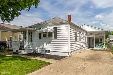 Main picture of 2043 Gerrard Ave