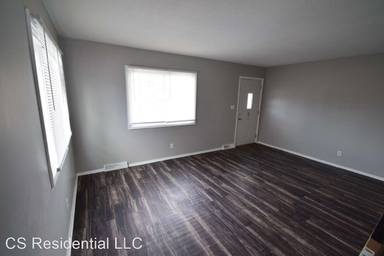 Main picture of 2704 Magnolia Dr