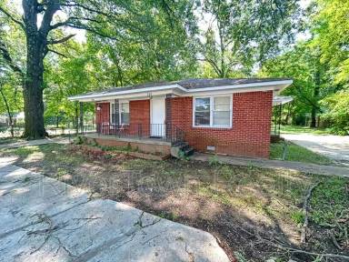 Main picture of 727 E Raines Rd