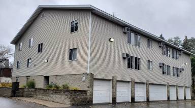 Main picture of 210 5th Ave NE