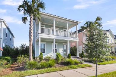 Main picture of 226 Midtown Ave