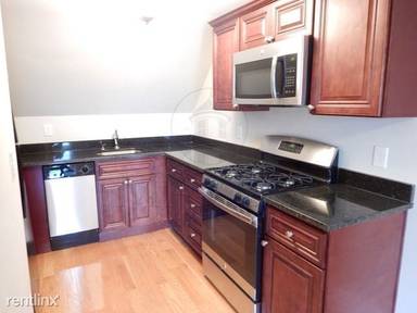 Main picture of 19 Saint Clements Rd