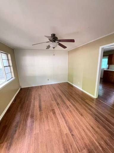 Main picture of 1822 S Custer Ln