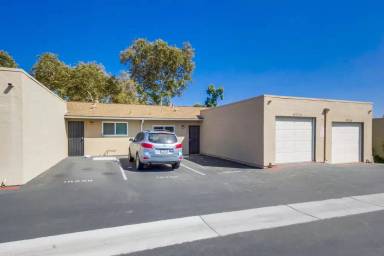 Main picture of 10248 Princess Sarit Way