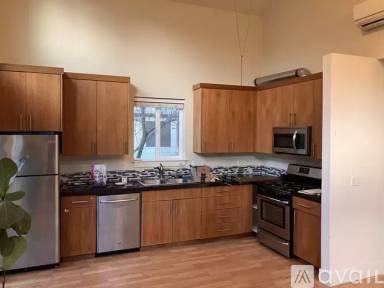 Main picture of 7711 N Edison St