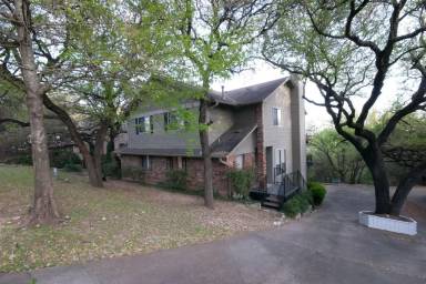 Main picture of 1922 Holly Hill Dr