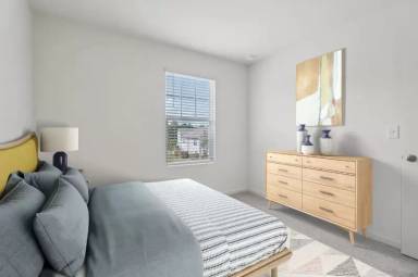 Main picture of 300 Hynes Dr