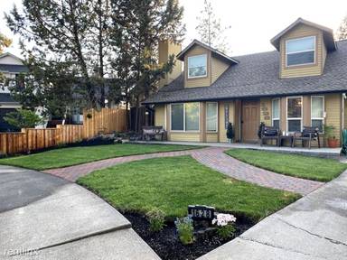 Main picture of 1614 NE Cackler Ln