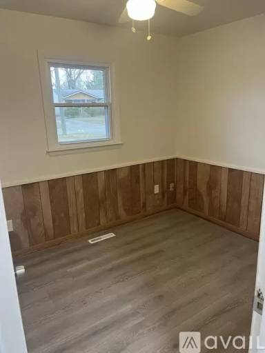 Main picture of 1933 Fairview Ct