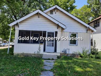 Main picture of 2025 Fairview St