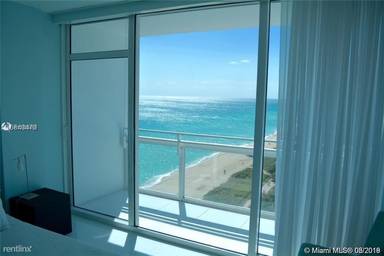 Main picture of Carillon Condo Miami Beach