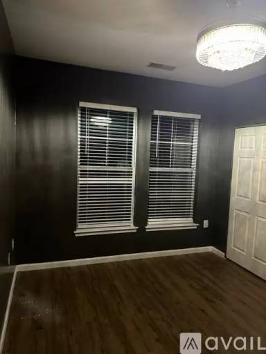 Main picture of 1301 Karen Blvd