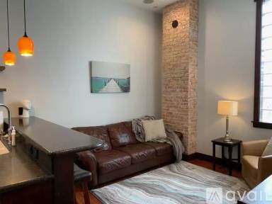Main picture of 338 Main St