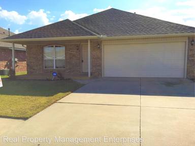 Main picture of 4704 SE 78th St