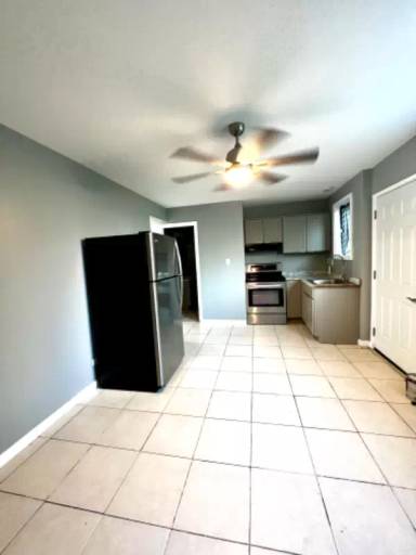 Main picture of 94-301 Pupuole St