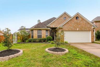 Main picture of 2611 Oxhill Ct