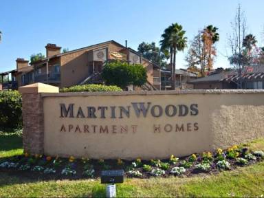 Main picture of 910 Martin Dr