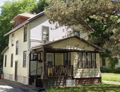 Main picture of 252 Avenue C