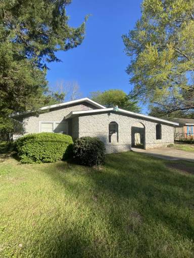 Main picture of 438 Alabama Ave