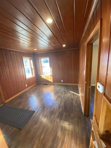 Main picture of 325 Olive St