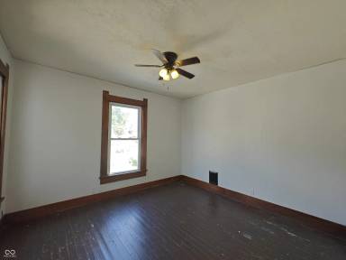 Main picture of 403 W Franklin St