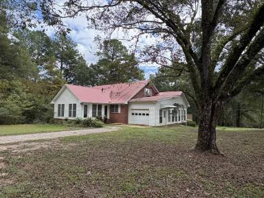 Main picture of 188 County Road 198
