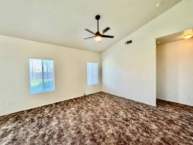 Main picture of 2083 McTaggart Ave