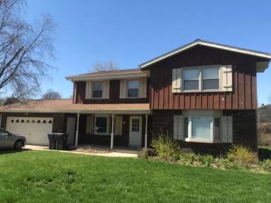 Main picture of 2709 Albany Ct