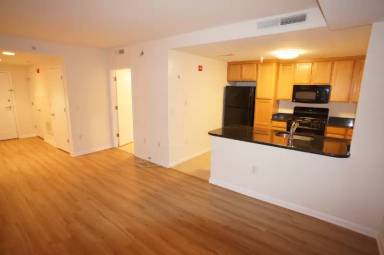 Main picture of Potomac Place Tower