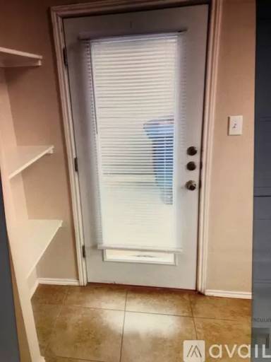 Main picture of 2731 Crown Holw