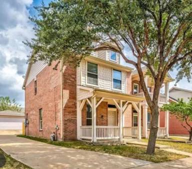 Main picture of 2609 Van Buren Dr