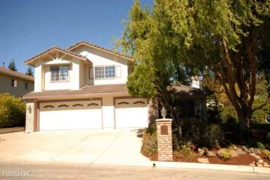 Main picture of 833 Buckingham Pl