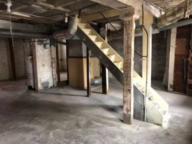 Main picture of 202 E Highland Ave