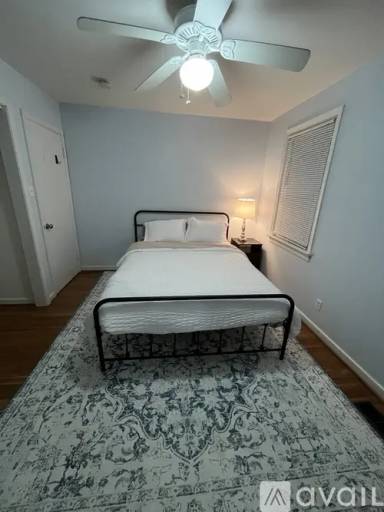Main picture of 2712 Omega Rd