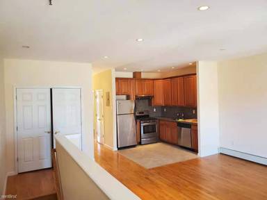 Main picture of 1165 67th St