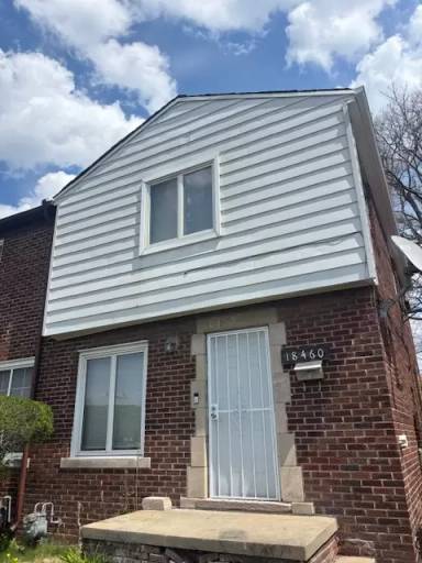 Main picture of 18460 Schaefer Hwy