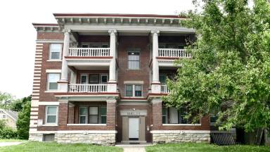 Main picture of 3532 Troost Ave