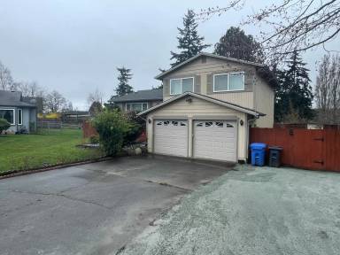 Main picture of 381 SE Fisher Ct
