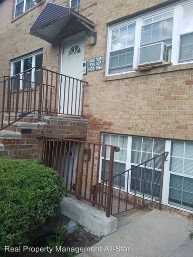 Main picture of 106 College Dr
