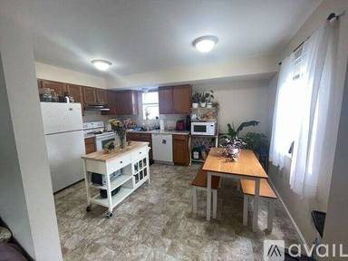 Main picture of 25 Sand St