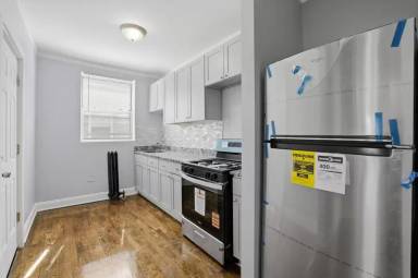 Main picture of 7816 S Cornell Ave
