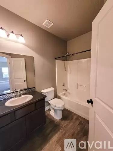 Main picture of 215 S Legacy Ridge Dr