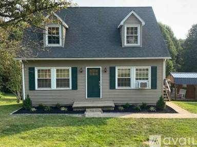 Main picture of 204 Greenbrier Dr