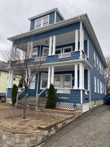 Main picture of 580 Admiral St