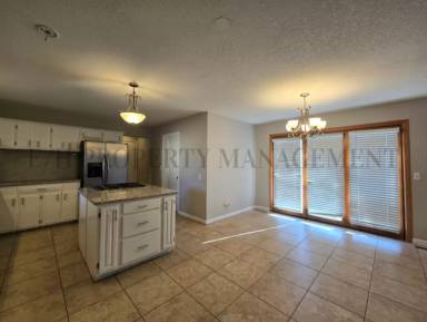 Main picture of 9421 W Hardtner Ave