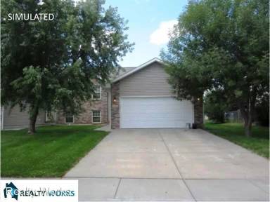 Main picture of 2525 SW Soukup Dr